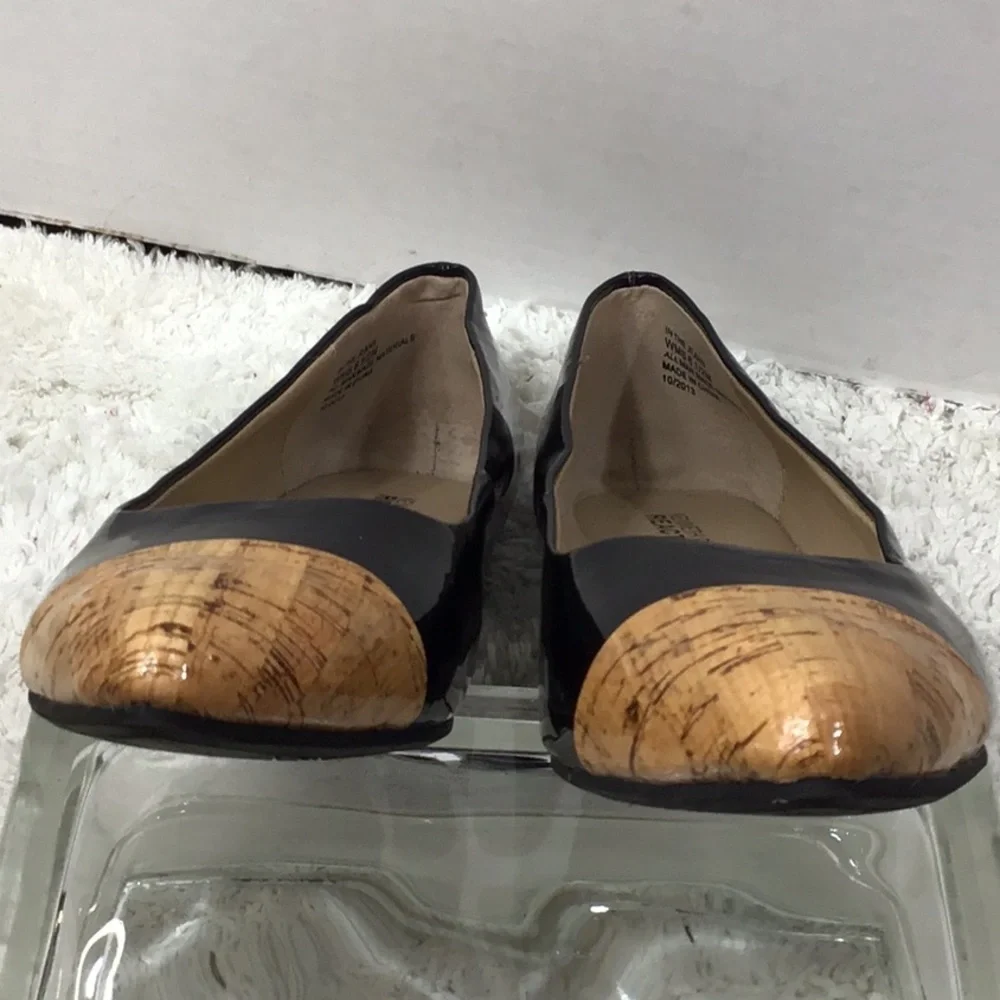 Kenneth Cole Black/cork flats